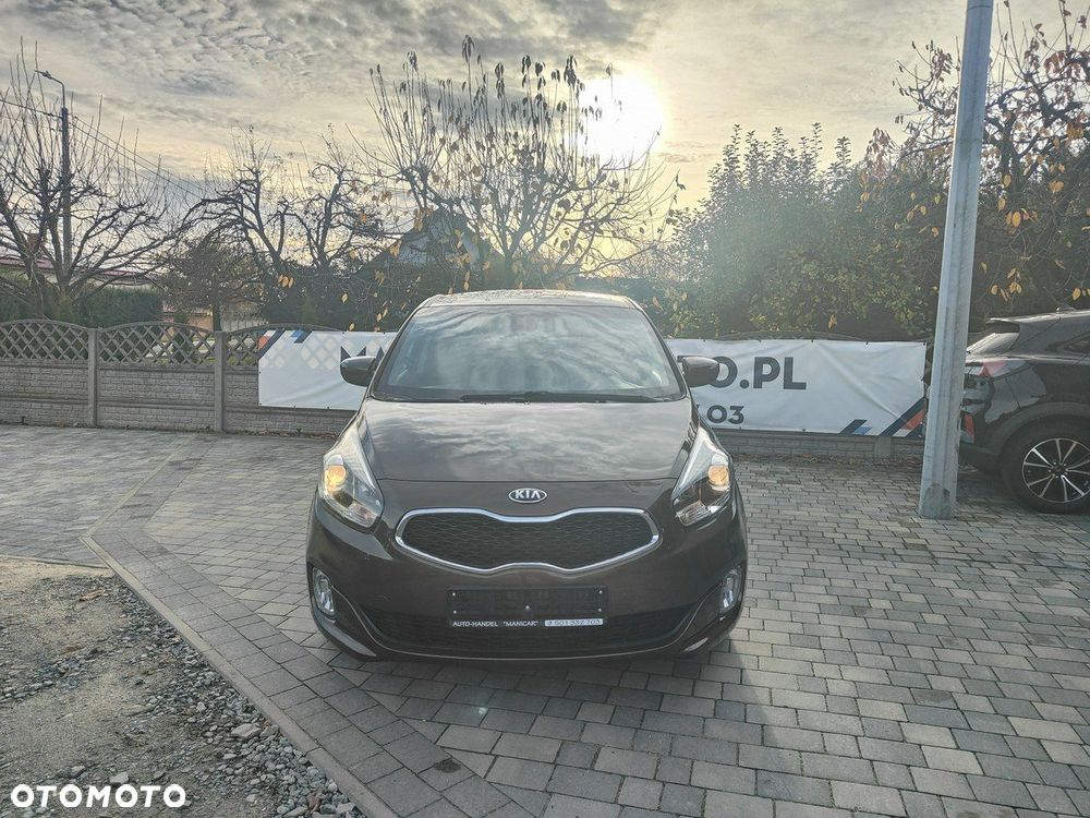 Kia Carens - 3