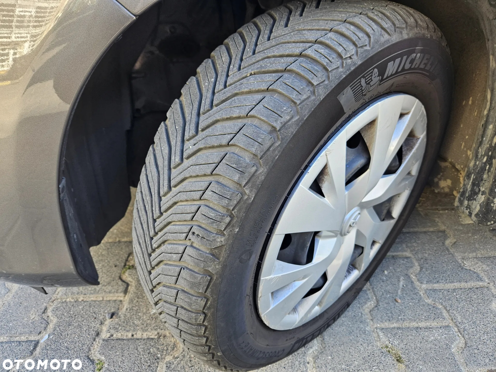 Toyota Yaris 1.5 Premium CVT - 30