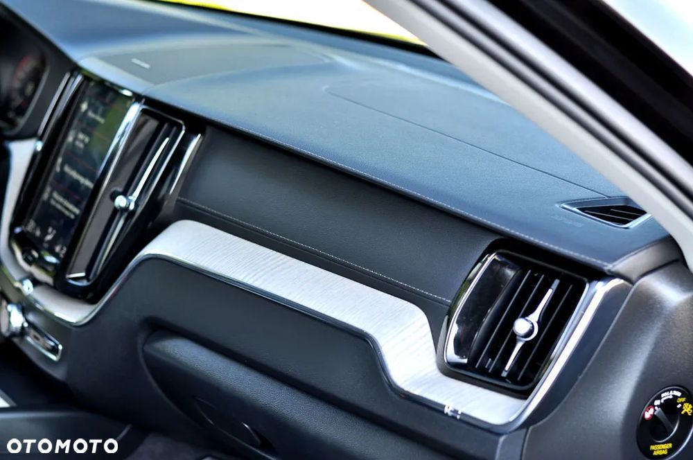 Volvo XC 60 D4 Inscription - 27