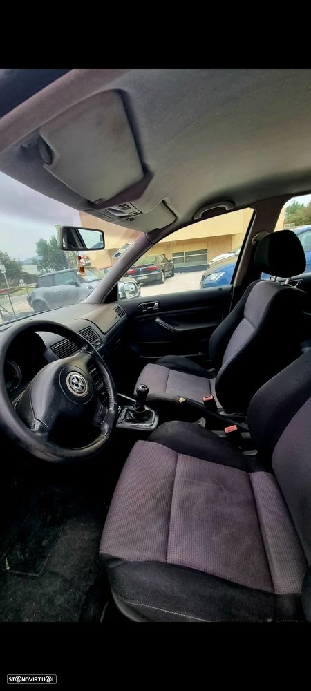 VW Golf - 8