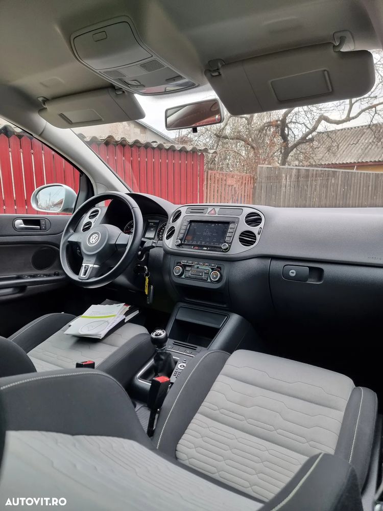 Volkswagen Golf - 21