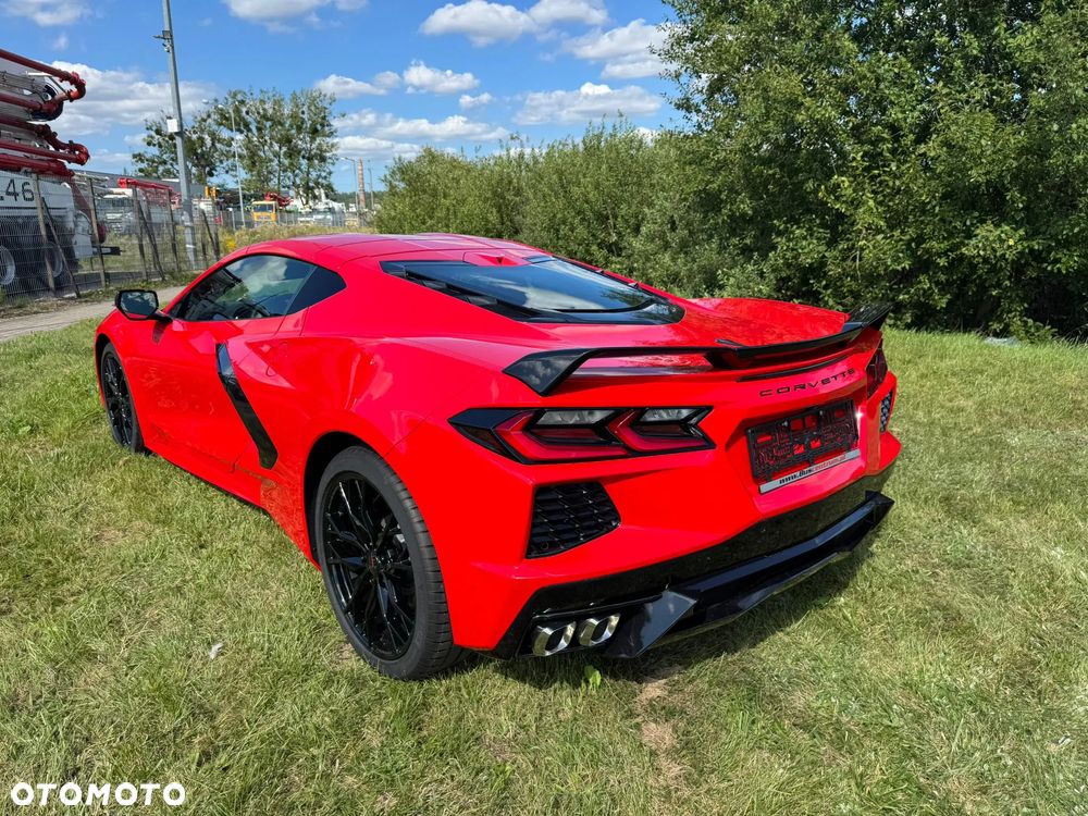 Chevrolet Corvette - 19