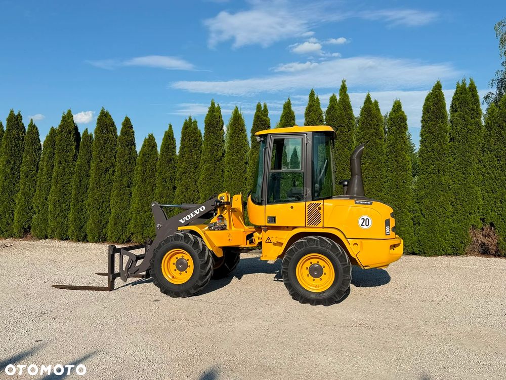 Volvo L30G / ORYGINAŁ / PIĘKNIE UTRZYMANA  / SILNA I SZYBKA / ZADBANA / SPROWADZONA Z NIEMIEC / 407 409 406 60 70 M 506 509 L30 L35 B G - 12