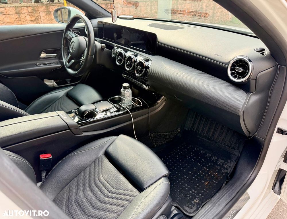 Mercedes-Benz A 180 d 7G-DCT - 15