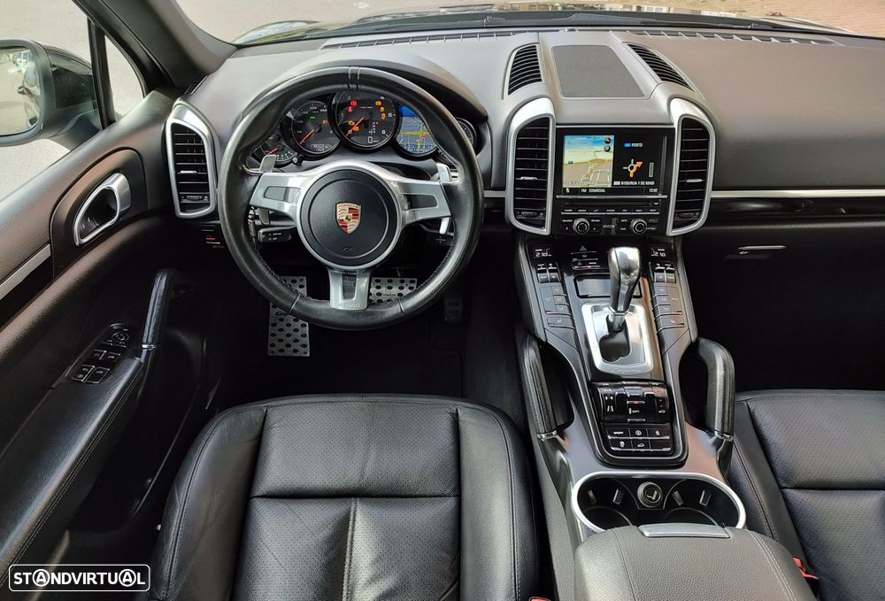 Porsche Cayenne Diesel Platinum Edition - 14