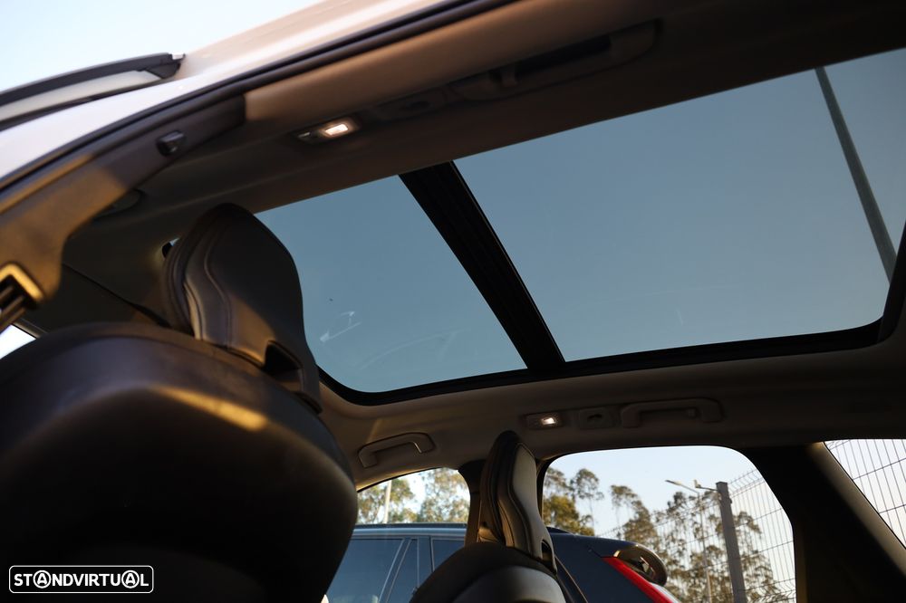 Volvo XC 60 2.0 T6 PHEV Inscription Expression AWD - 12