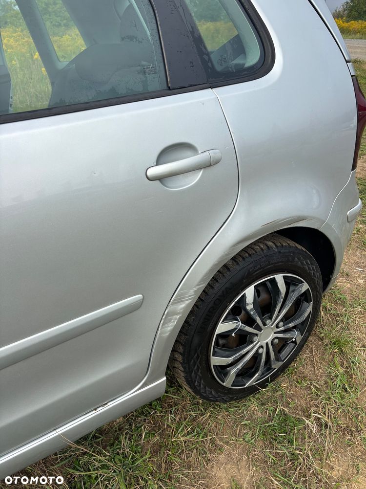 Volkswagen Polo 1.4 TDI Comfortline - 5