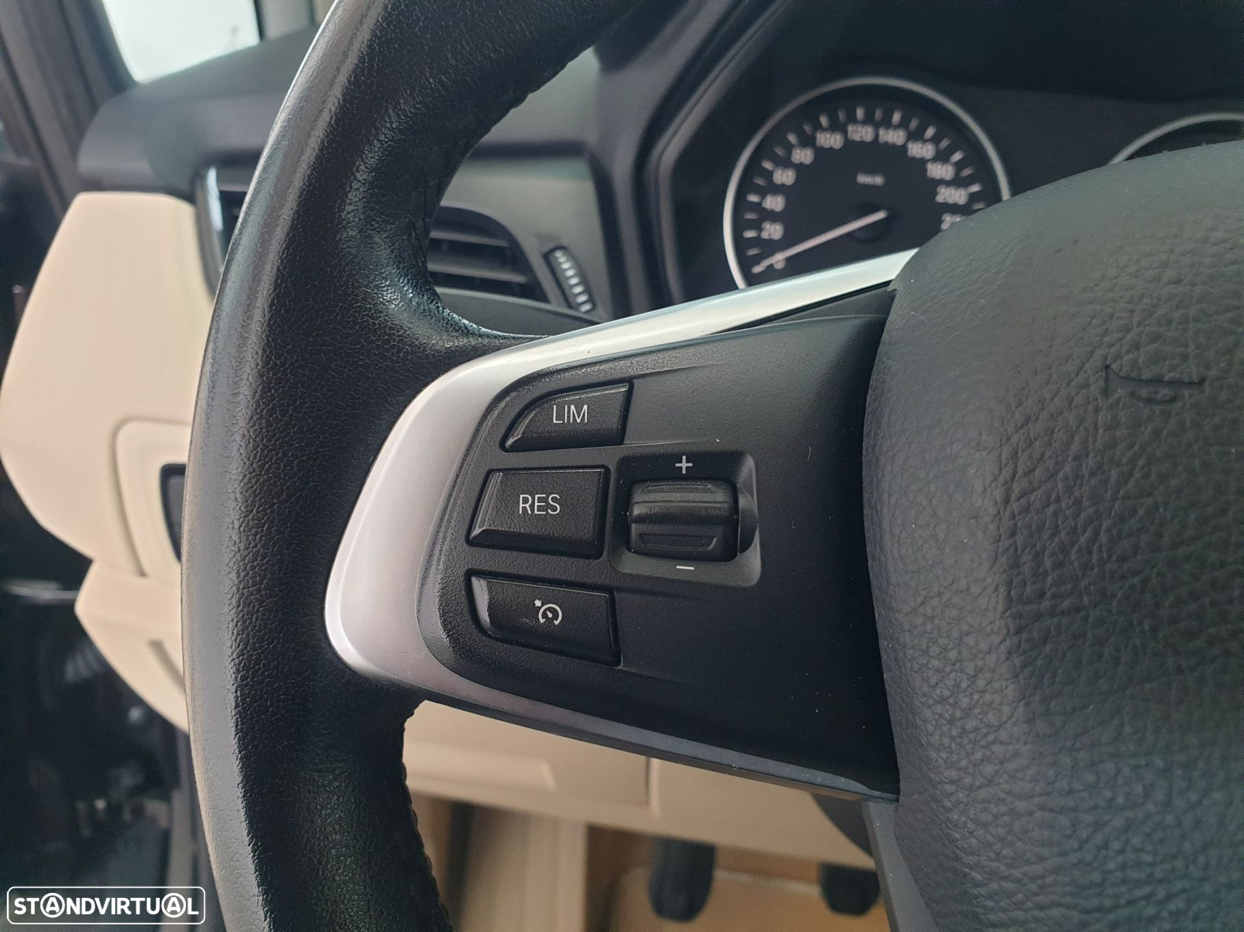 BMW 216 Active Tourer d - 15