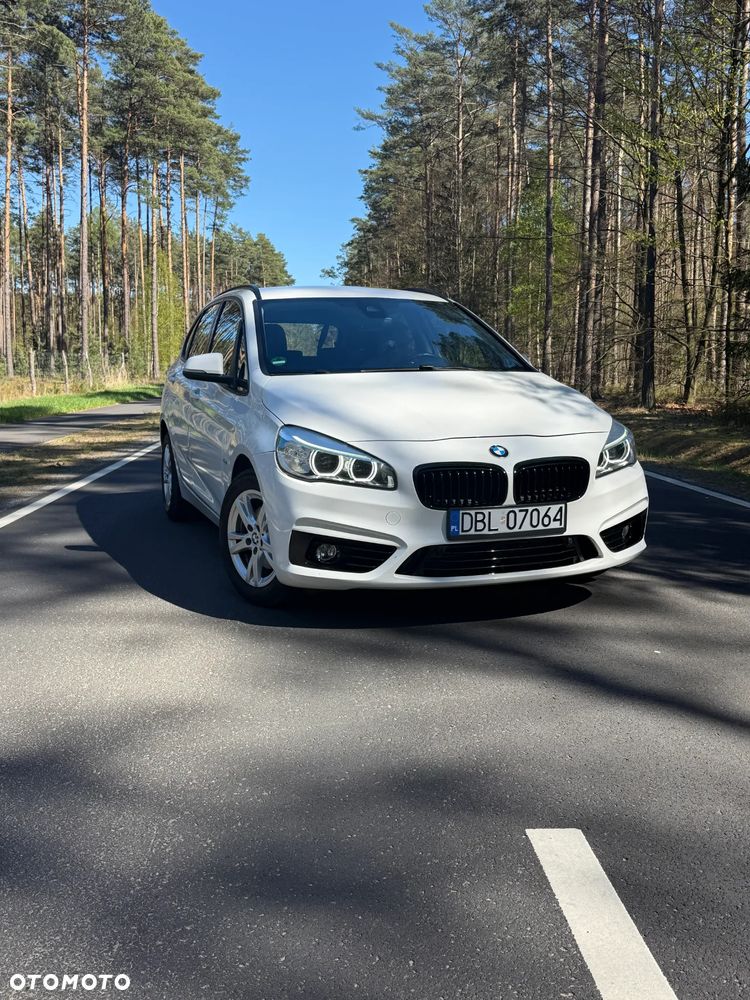 BMW Seria 2 218d - 2