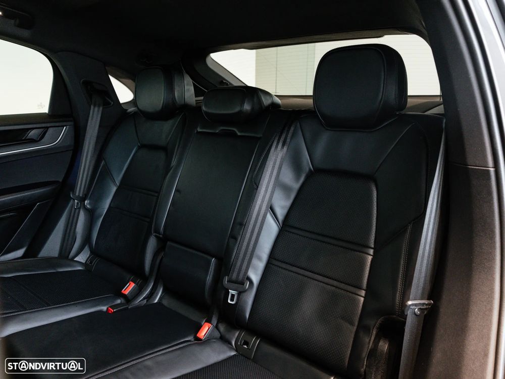 Porsche Cayenne Coupé E-Hybrid - 42