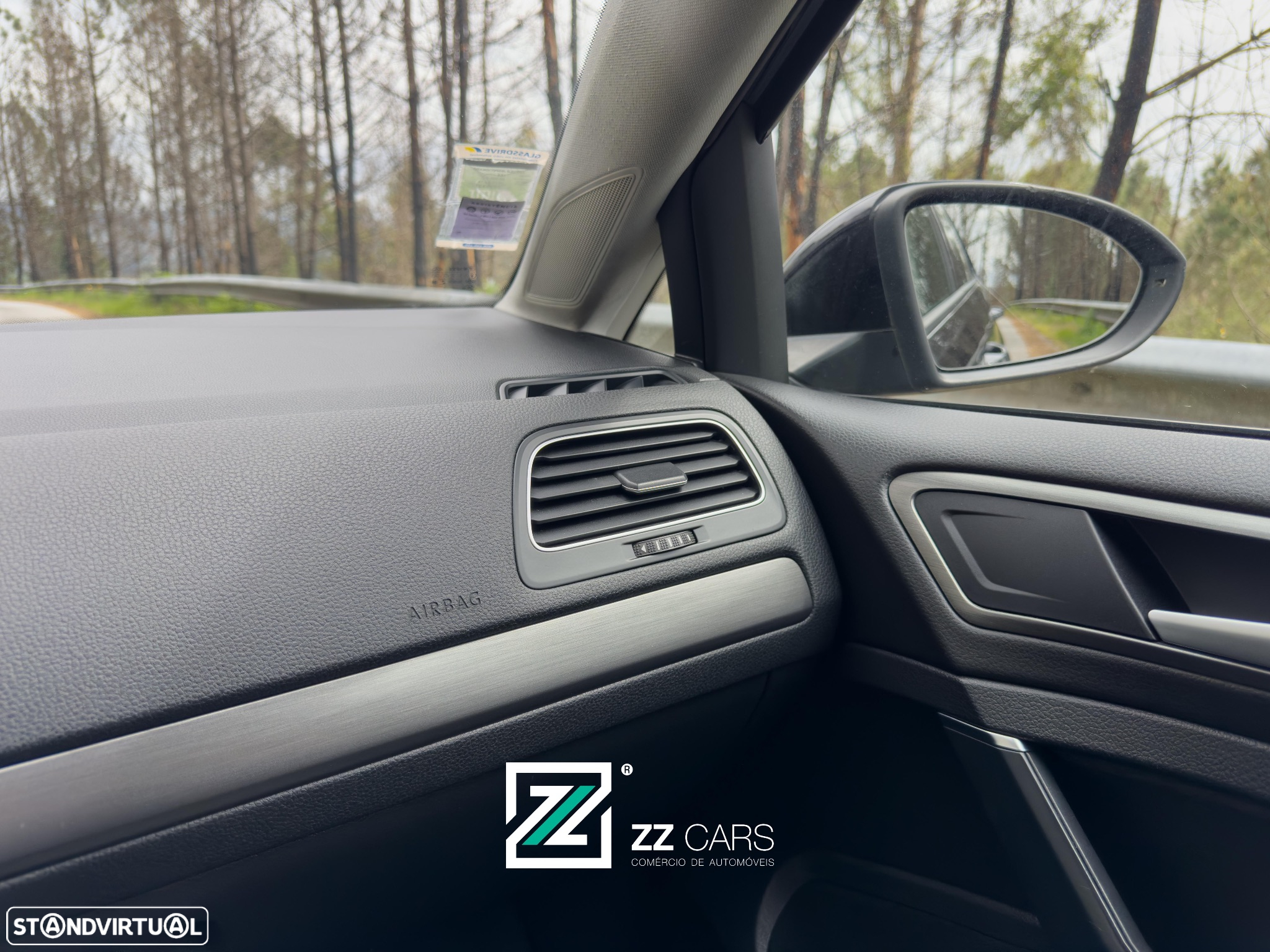 VW Golf 1.6 TDI 4Motion BlueMotion Comfortline - 24