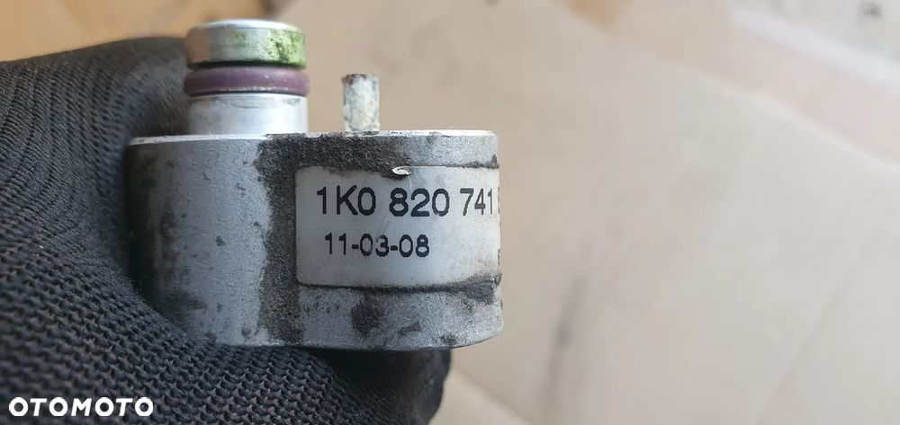 Rurka przewód klimatyzacji klimy VW Golf V 2.0 SDI 1K0820741BD - 10