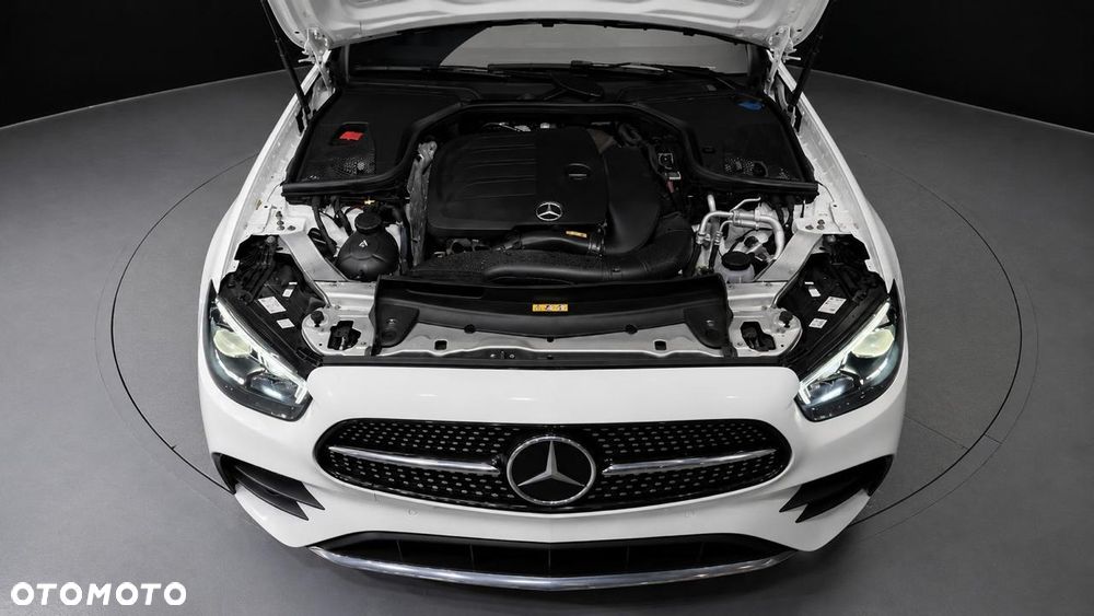 Mercedes-Benz Klasa E 300 9G-TRONIC AMG Line - 6