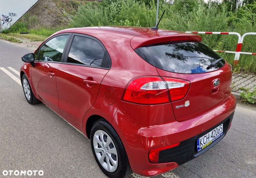 Kia Rio 1.4 Dream Team Edition - 5