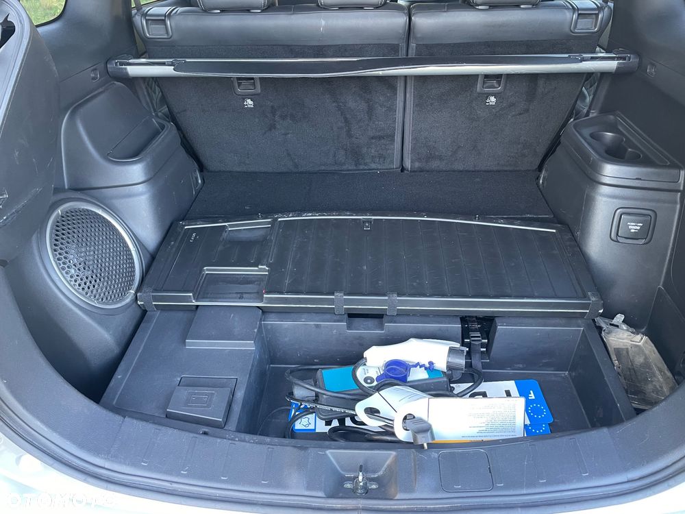 Mitsubishi Outlander Instyle + - 16