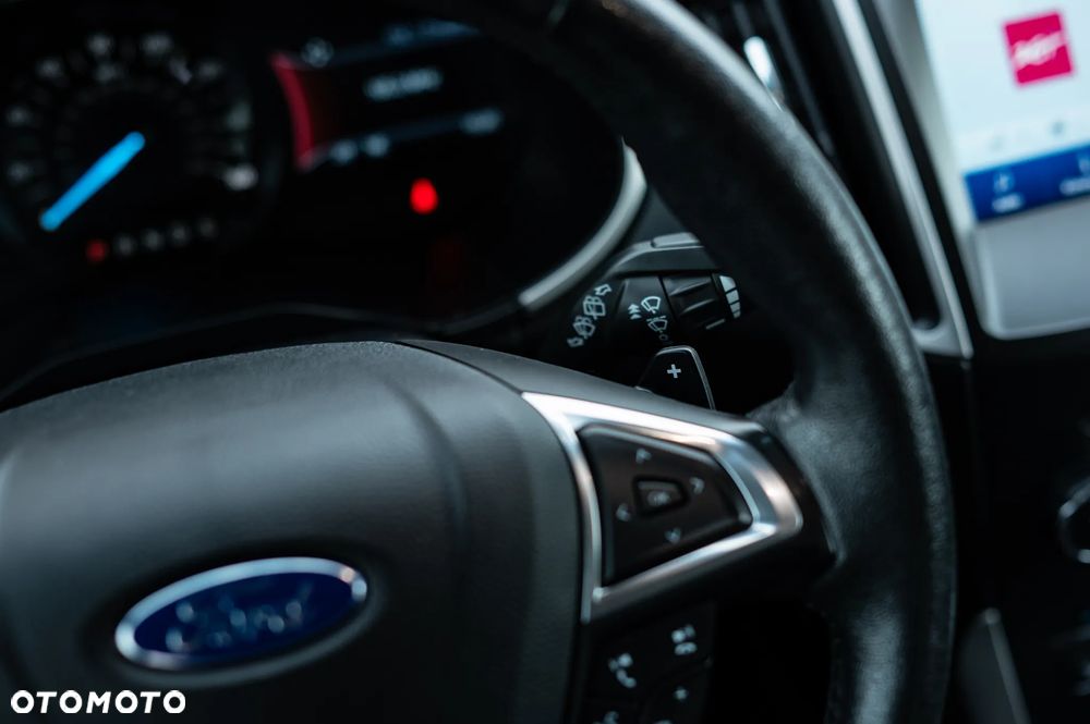 Ford Edge - 26