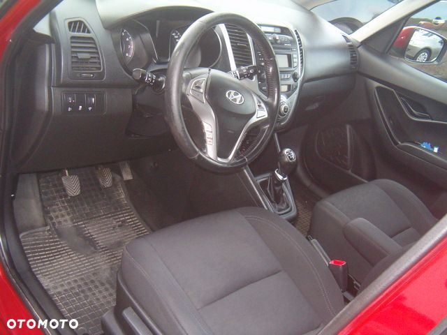 Hyundai ix20 - 26