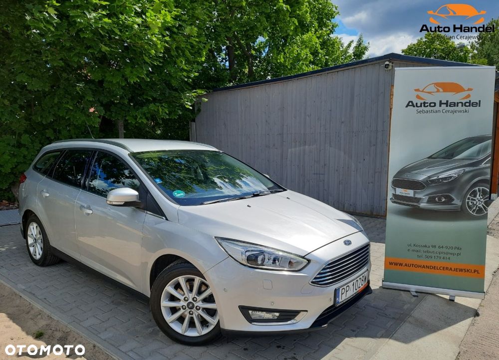 Ford Focus 1.5 EcoBoost STart-Stopp-System TITANIUM - 2