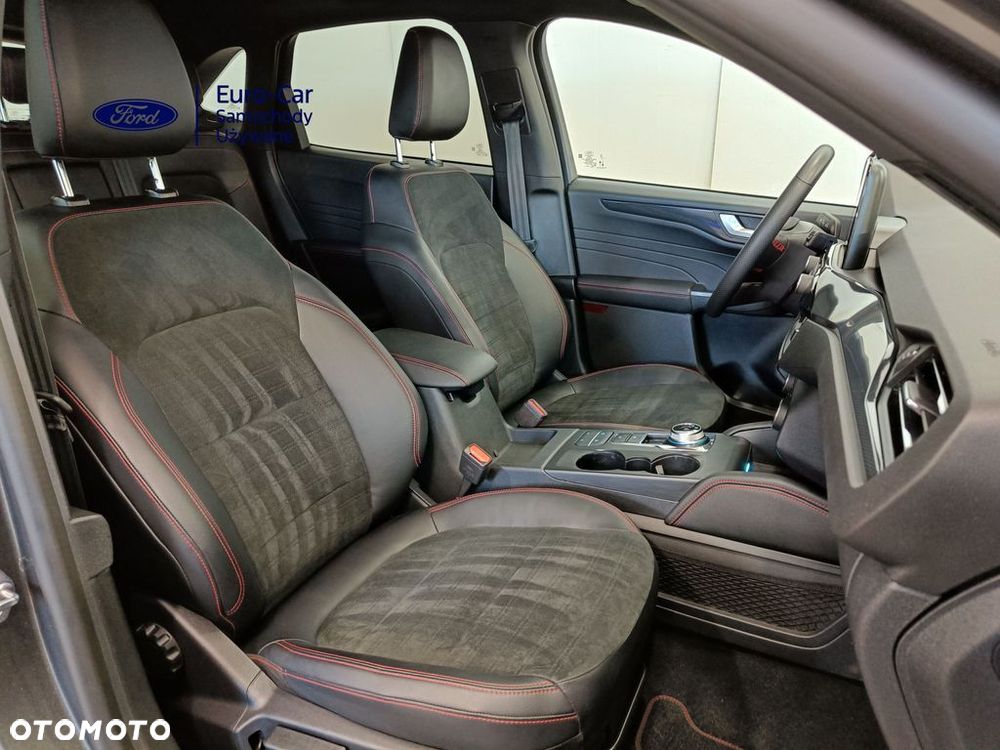 Ford Kuga 2.5 Duratec PHEV ST-LINE X - 14