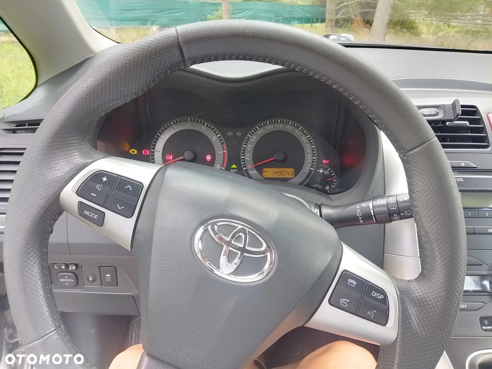 Toyota Auris 1.6 Premium - 6