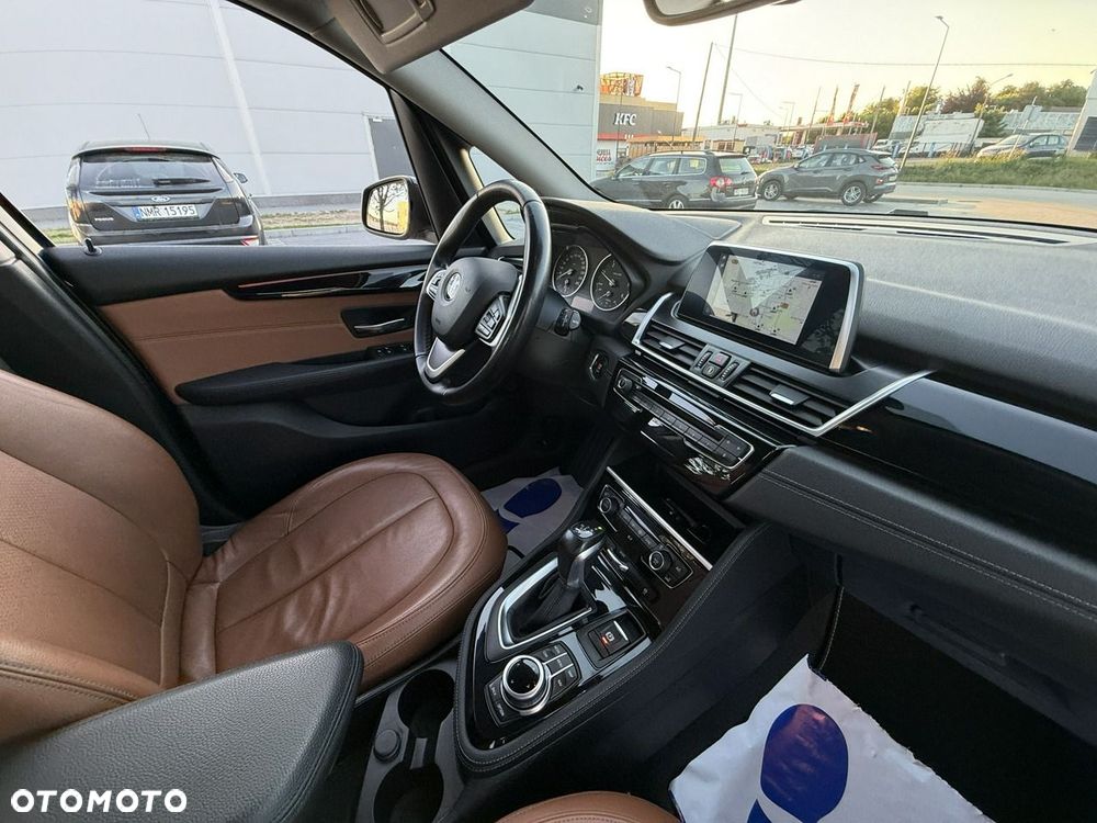 BMW Seria 2 218d Sport-Aut Luxury Line - 32