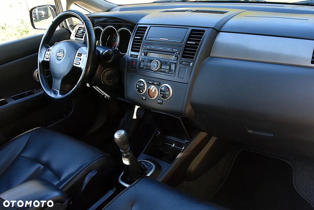 Nissan Tiida 1.8 Acenta - 19