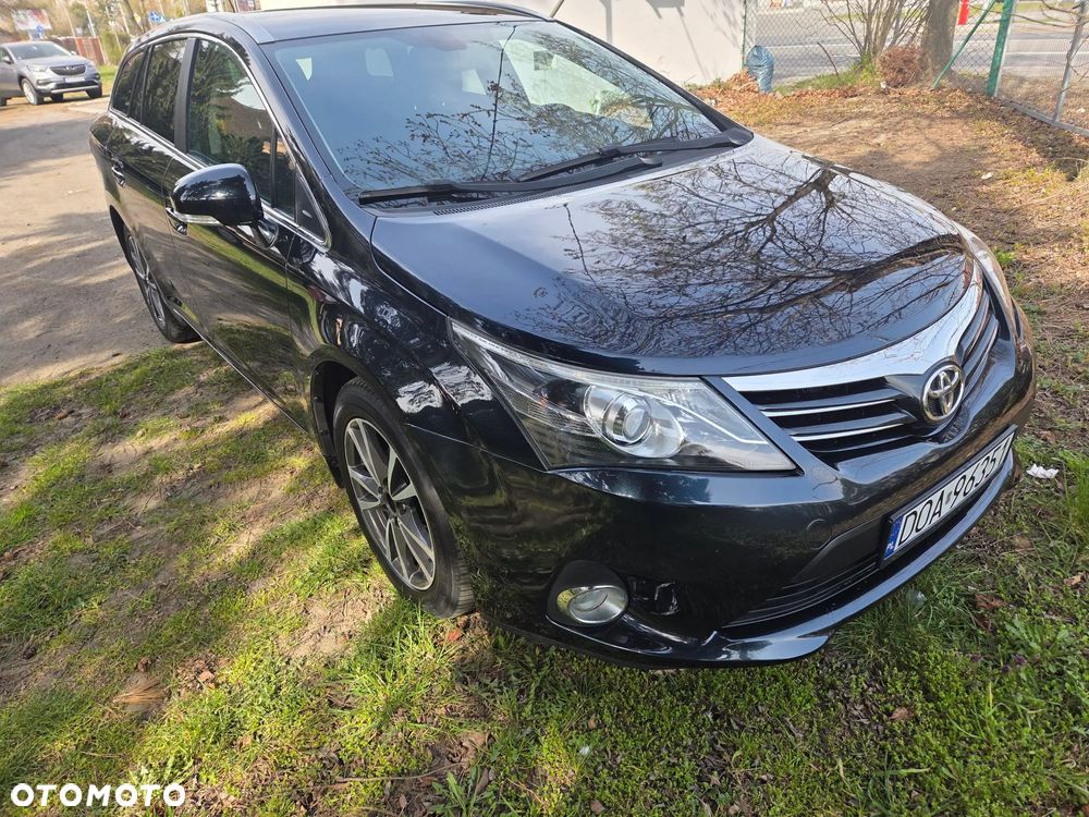 Toyota Avensis Touring Sports 1.8 Business Edition - 10