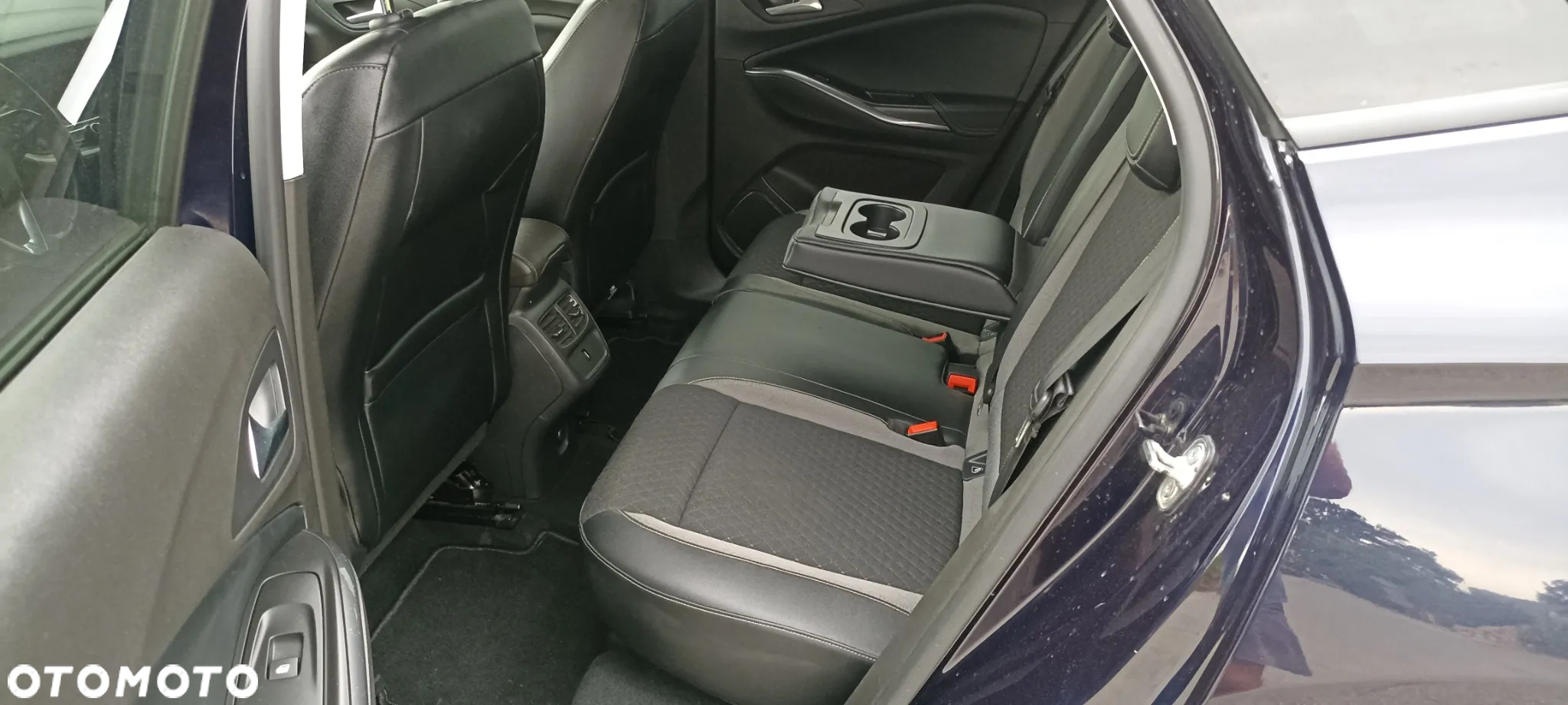 Opel Grandland X 1.2 T GPF Design Line S&S - 31