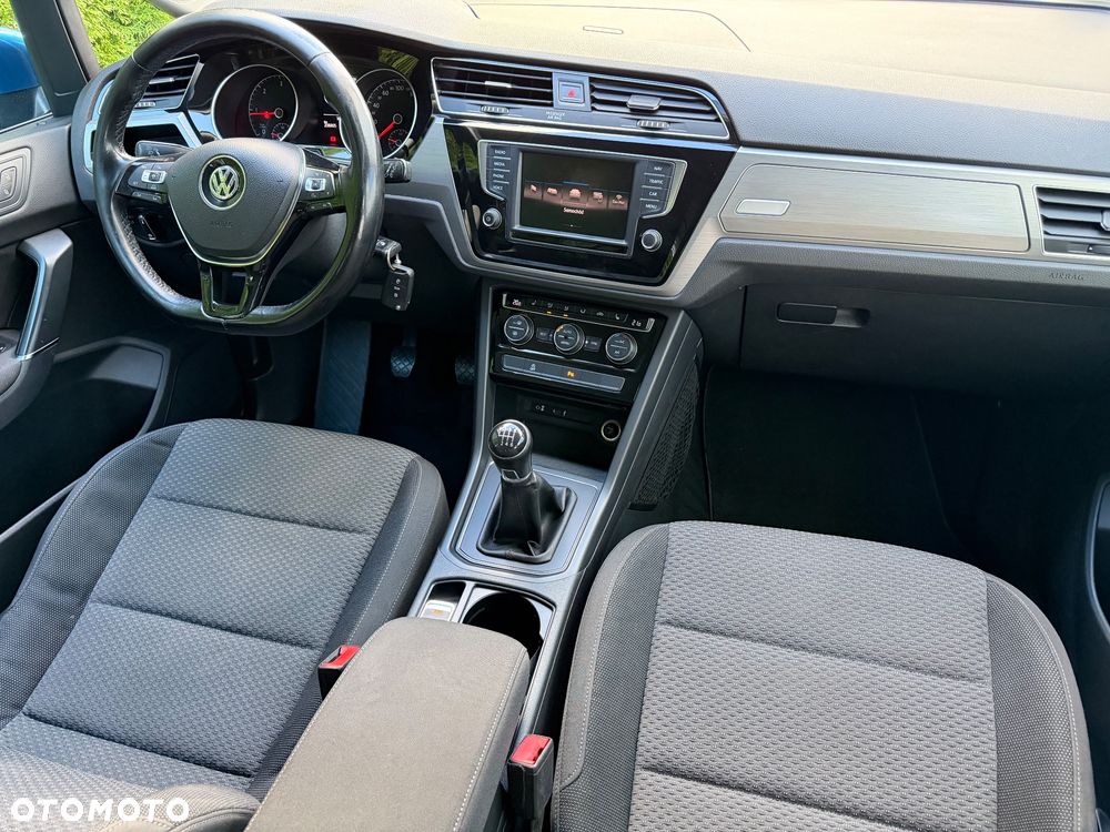 Volkswagen Touran 1.6 TDI SCR (BlueMotion Technology) Comfortline - 24
