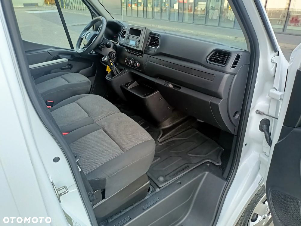 Renault MASTER KONTENER 8 EURO PALET - 32