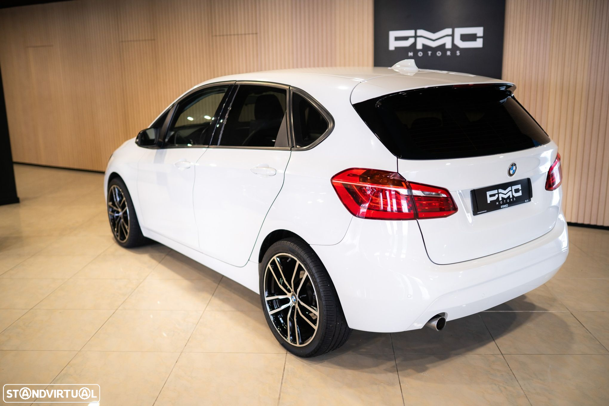 BMW 218 Active Tourer d Advantage Auto - 9