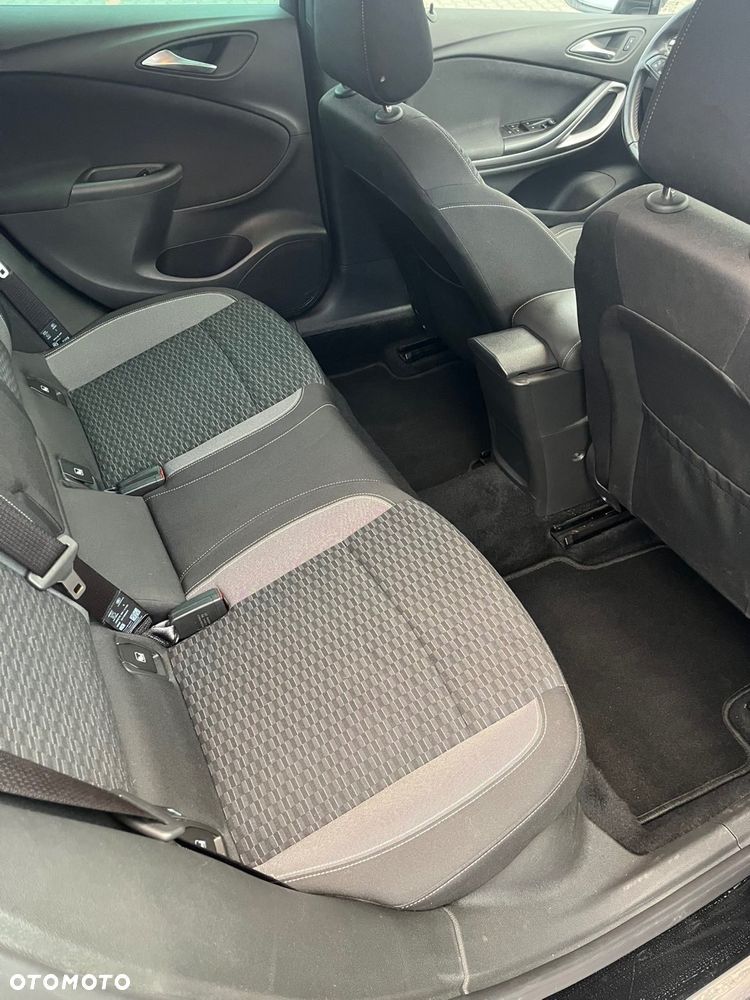 Opel Astra 1.2 T GS Line S&S - 6