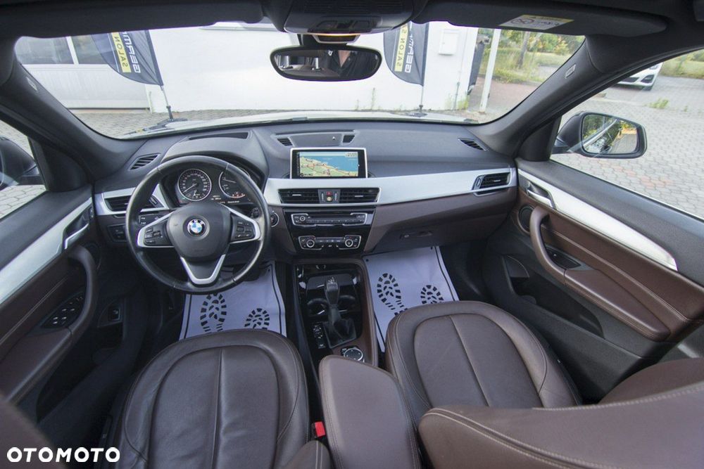 BMW X1 xDrive20d Sport Line - 18