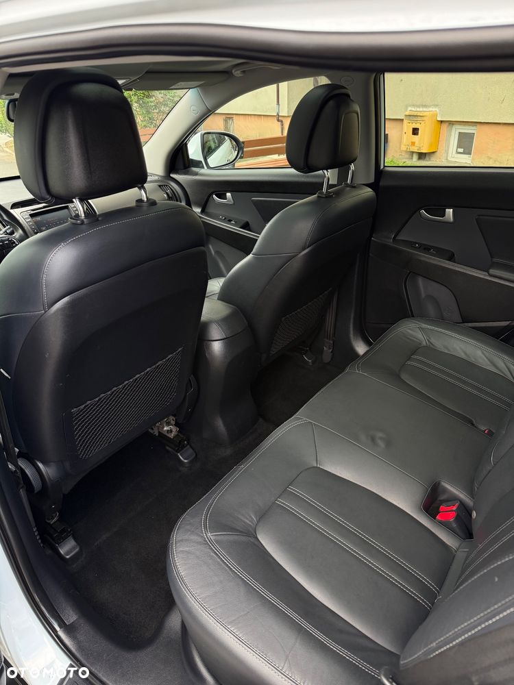 Kia Sportage 2.0 CRDI XL - 14