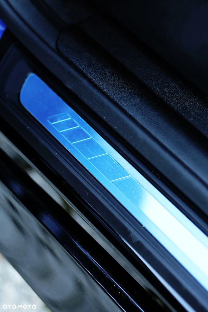 BMW Seria 2 M240i xDrive - 11