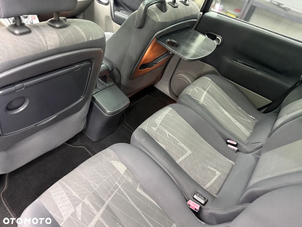 Renault Scenic 2.0 16V Luxe Expression - 18