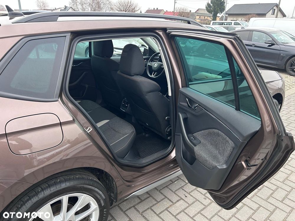 Skoda Kamiq 1.0 TSI Style - 28