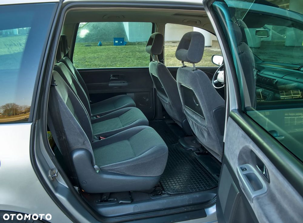 Ford Galaxy 1.9 TDI Ghia - 25