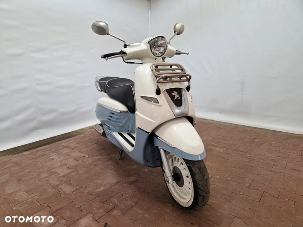 Peugeot Django