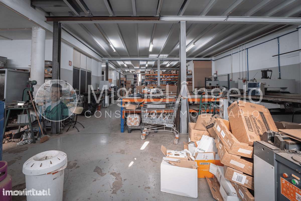 Armazém com 459m² na zona industrial de Ermesinde – Oportunidade única - Grande imagem: 3/7