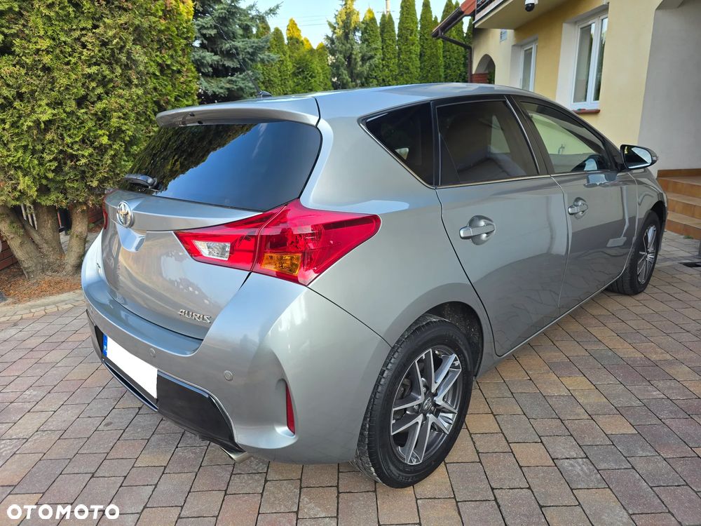 Toyota Auris 1.6 Valvematic Life Plus - 4