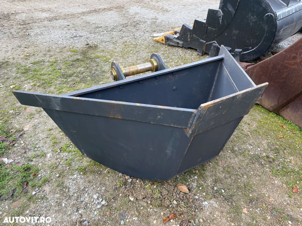 cupa trapezoidala pentru sapat sans excavatoare de 10-15 Tone - 2