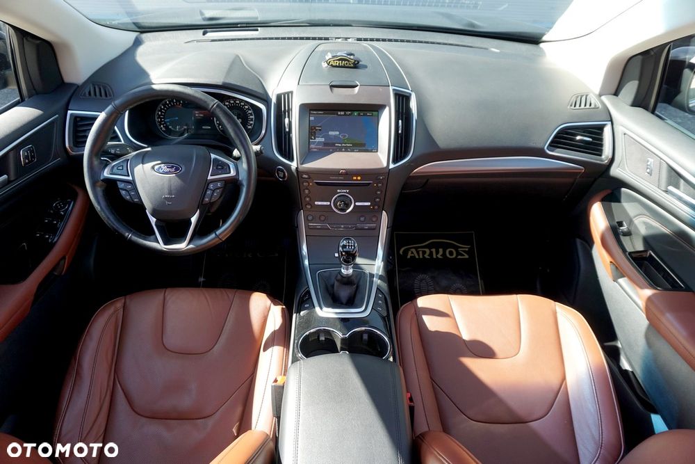 Ford Edge 2.0 TDCi 4x4 Titanium - 2
