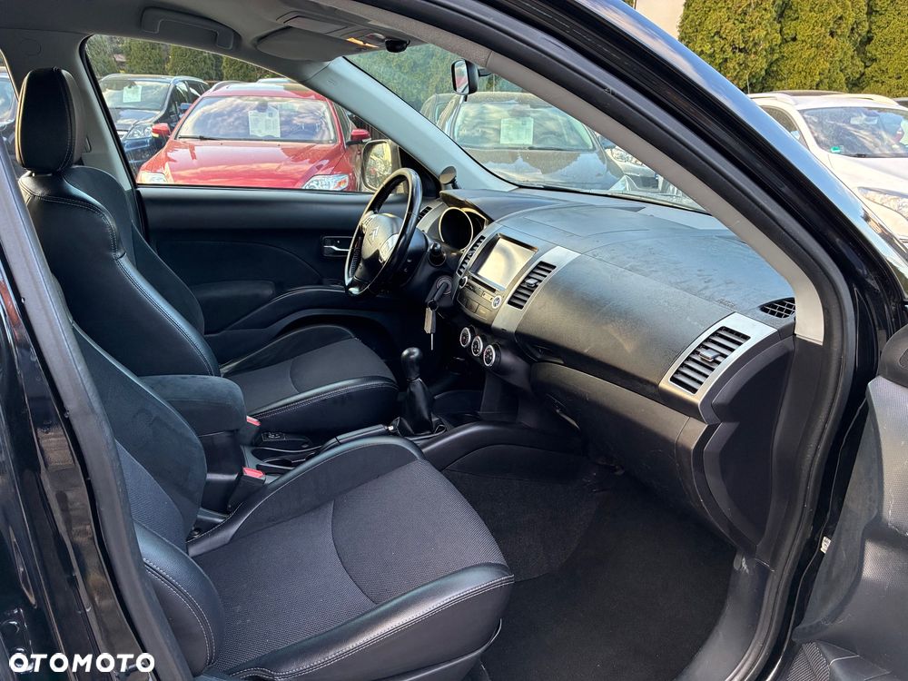 Citroën C-Crosser 2.4 Tendance - 11