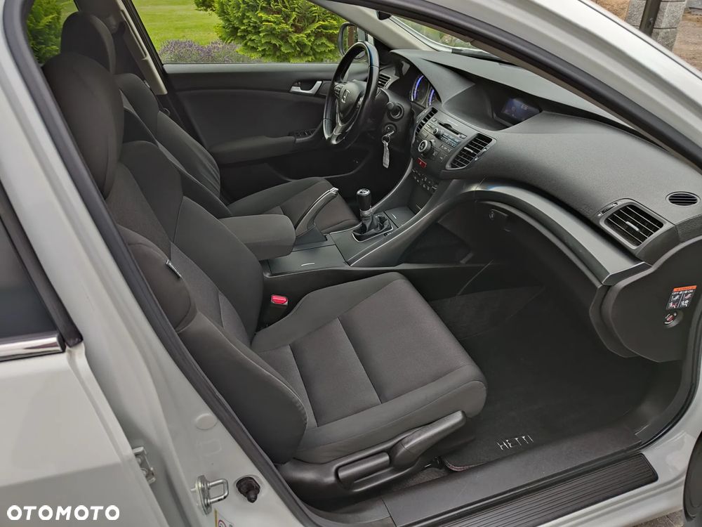 Honda Accord 2.0 Elegance - 31