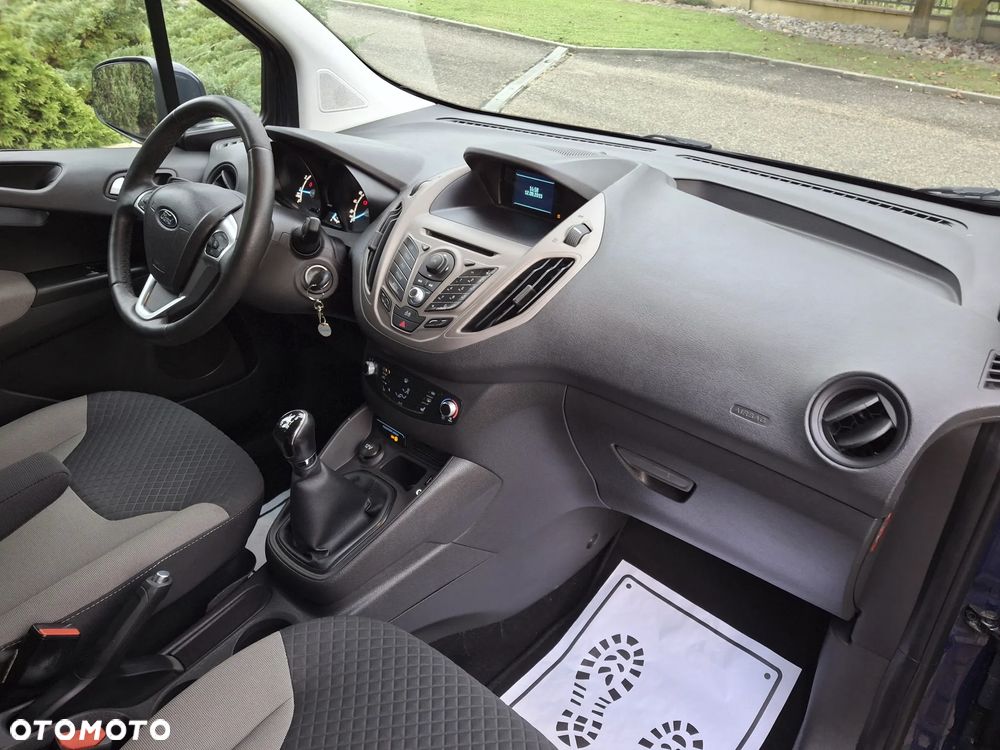 Ford Tourneo Courier 1.0 EcoBoost Ambiente - 19