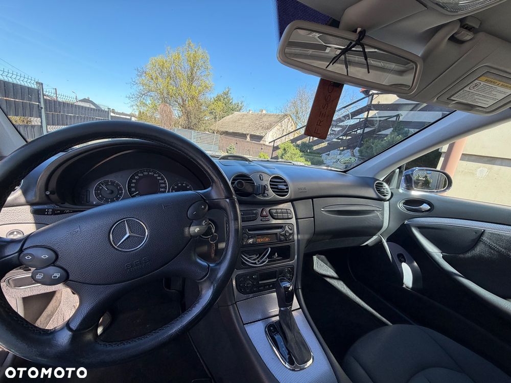 Mercedes-Benz CLK - 9