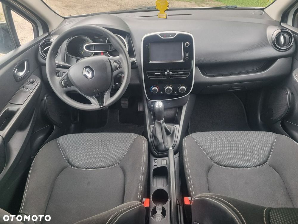 Renault Clio - 18