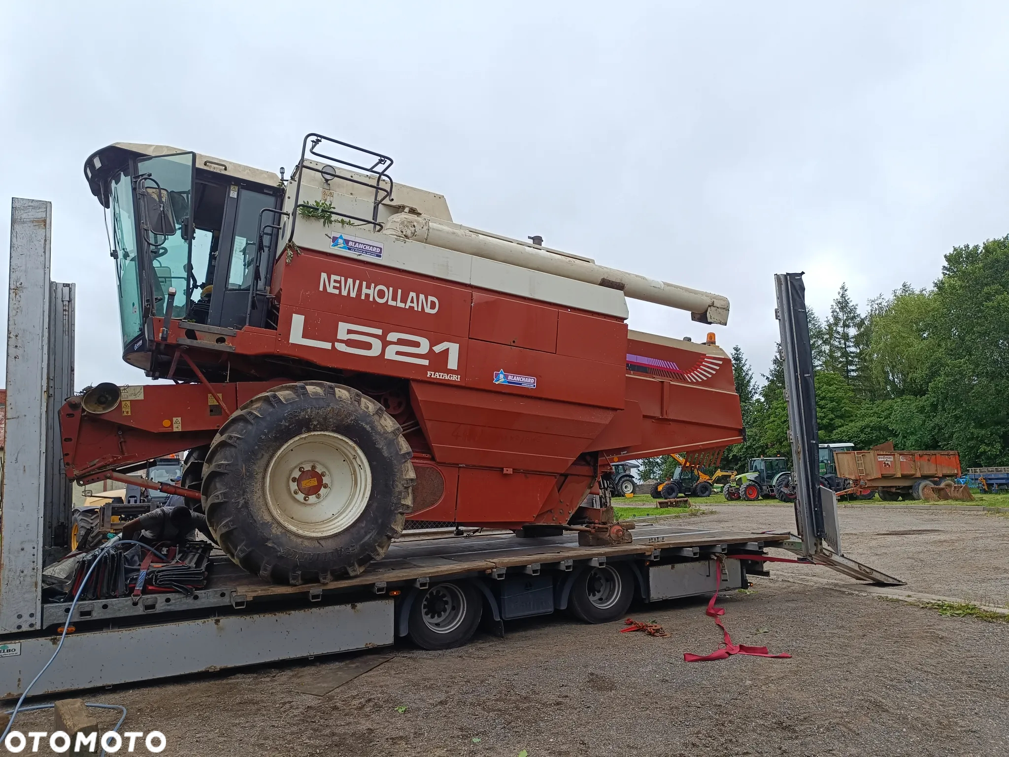 New Holland L521 - 10