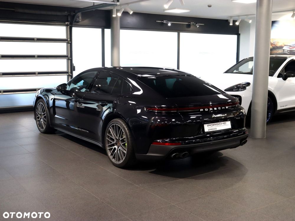 Porsche Panamera 4 E-Hybrid PHEV - 3